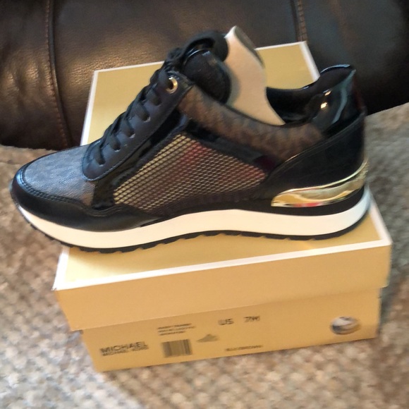 Michael Kors shoes. Brand new with box - Picture 4 of 4